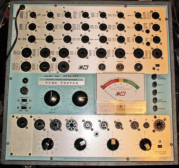 Spectrum Scavengers: The DIY Engineers Turning Ghost Frequencies Into Living Sound